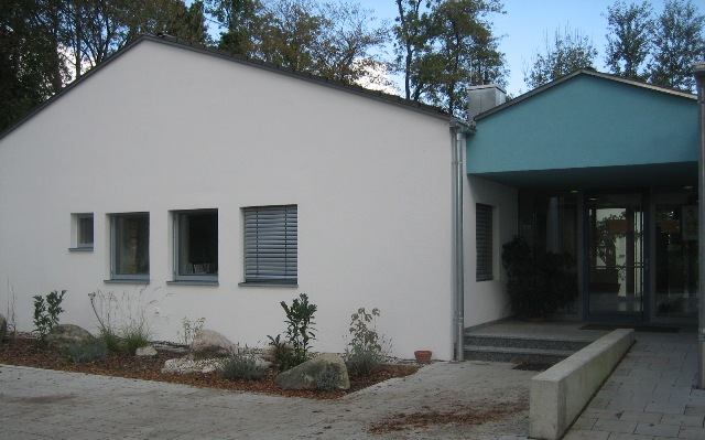 Grossansicht in neuem Fenster: Kindergarten St. Wolfsindis - Vorderansicht